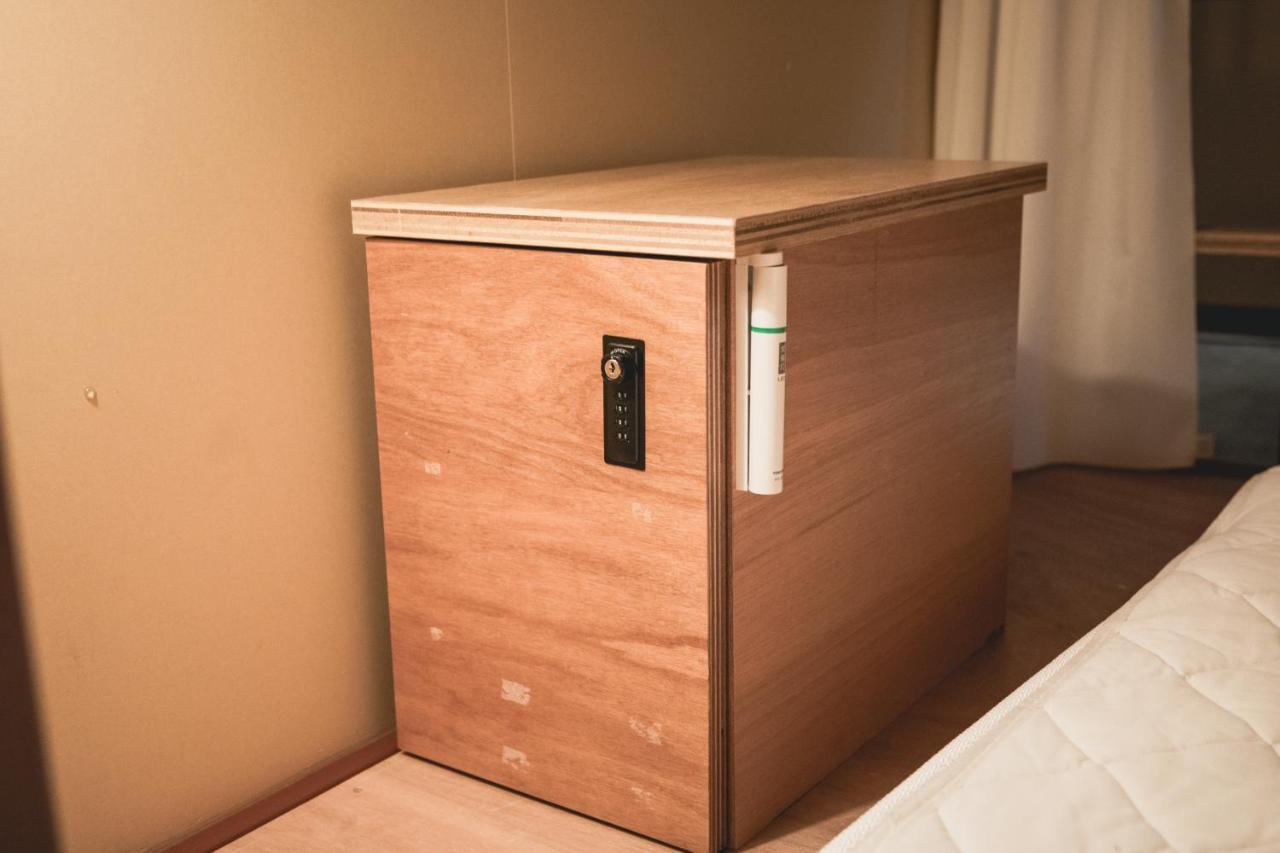 Helio Hostel Sapporo Bagian luar foto
