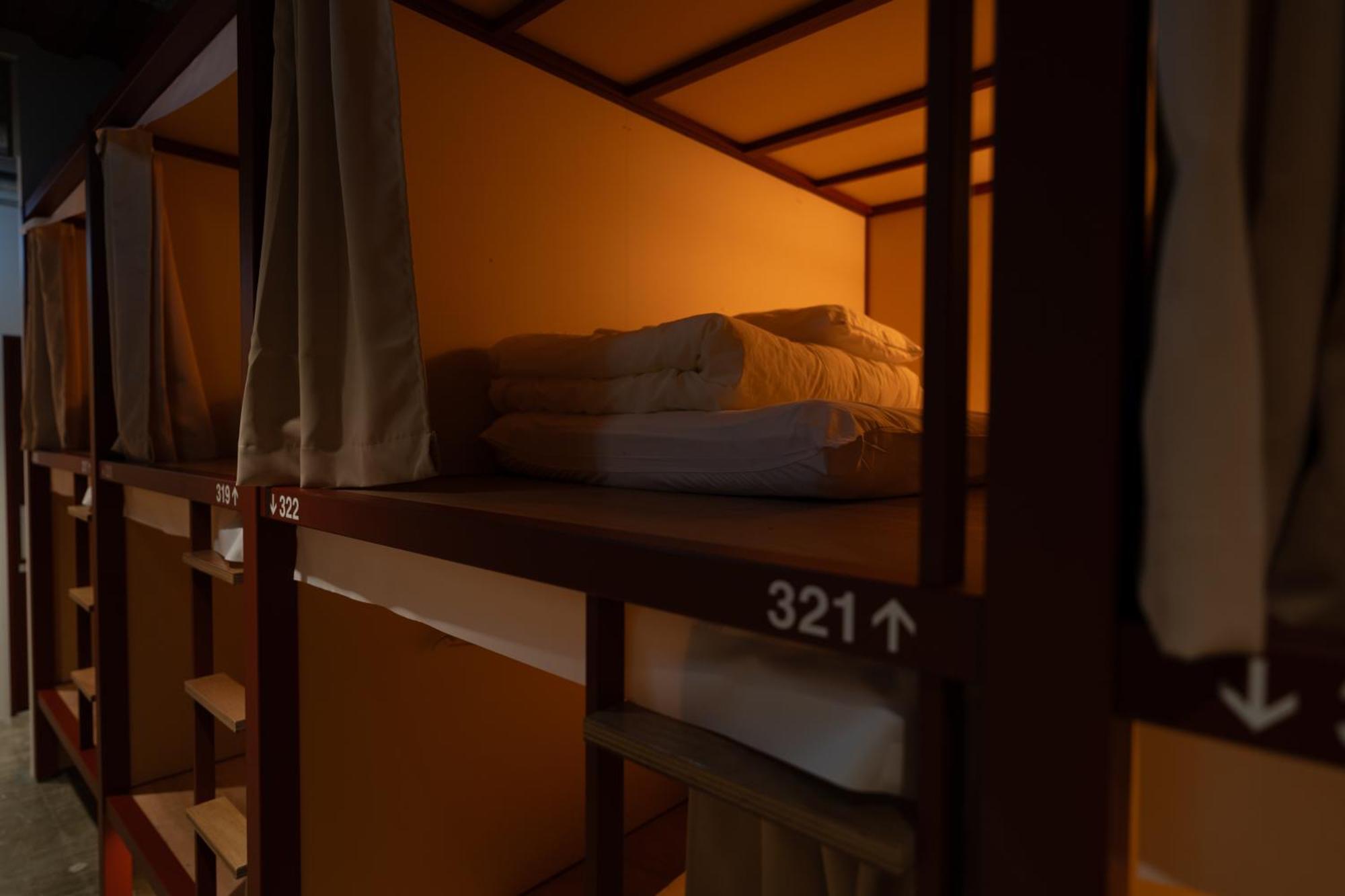 Helio Hostel Sapporo Bagian luar foto