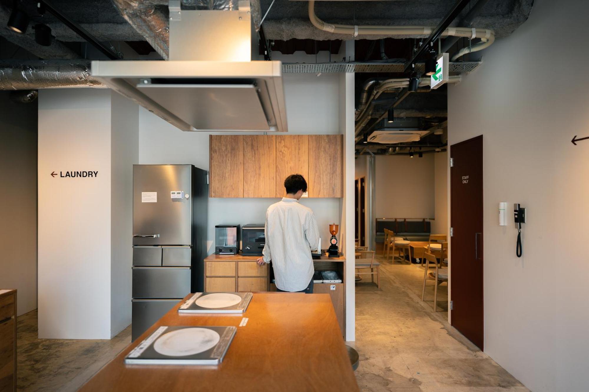Helio Hostel Sapporo Bagian luar foto