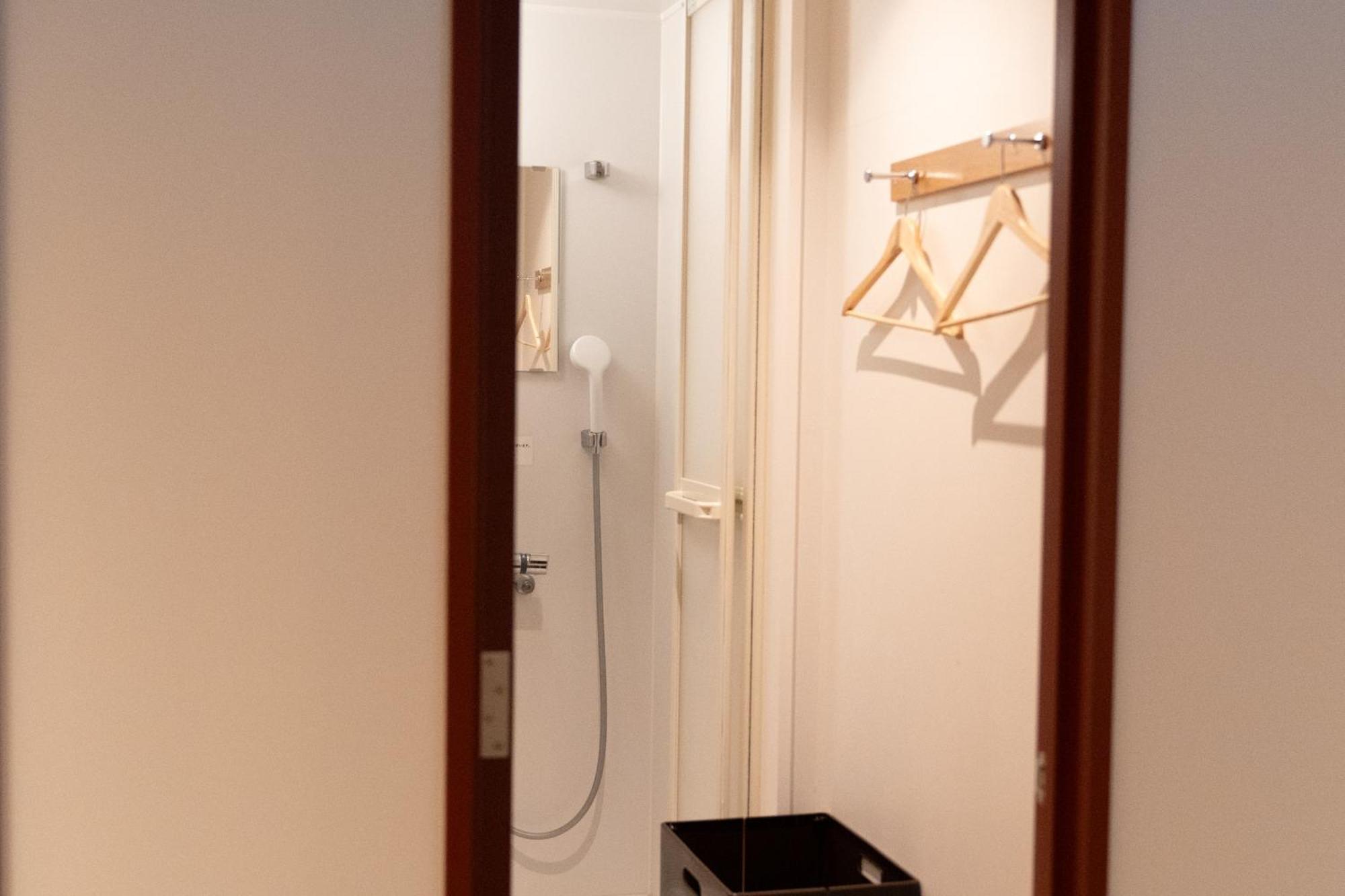 Helio Hostel Sapporo Bagian luar foto