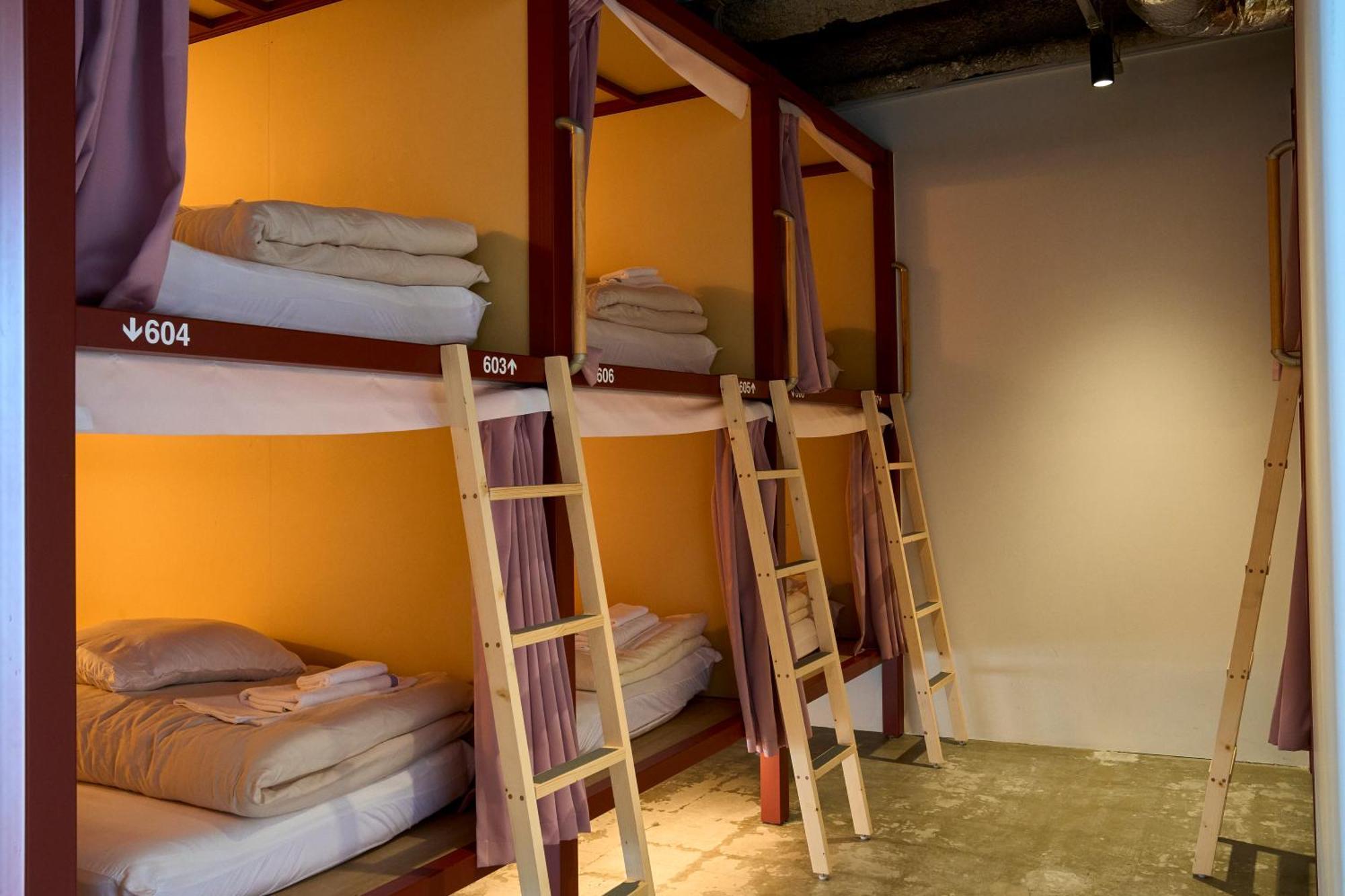 Helio Hostel Sapporo Bagian luar foto
